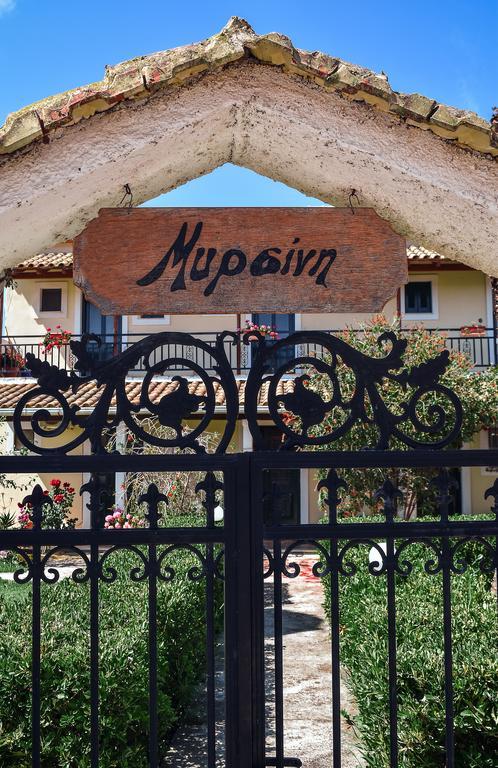 Mirsini Apartments アギオス・ゲオルギオス エクステリア 写真